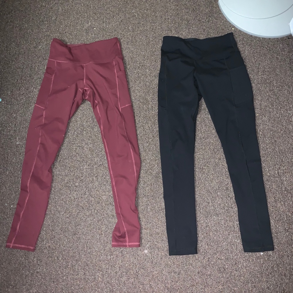 Maroon and Black Leggings With Side Pockets